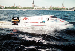 Pirms desmit gadiem: pirmo reizi F-1 uz ūdens Rīgā